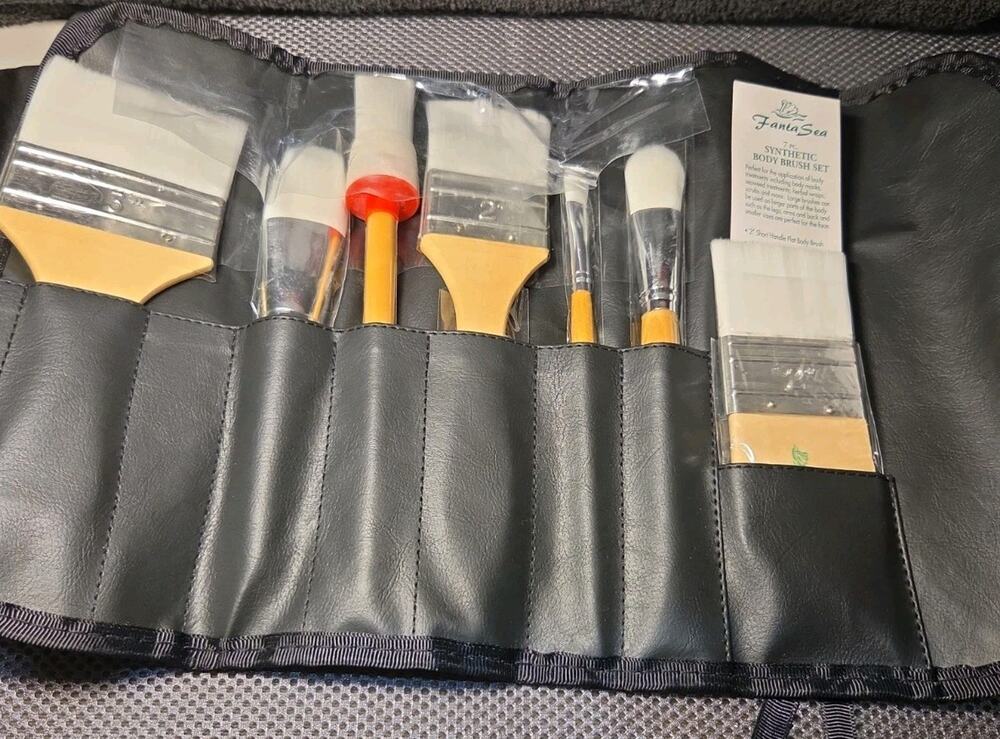 FantaSea 7 Pcs Synthetic Body Brush Set